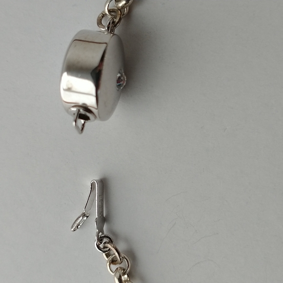 Red glass heart bracelet, women's, sz 7 1/4 - Picture 5 of 7